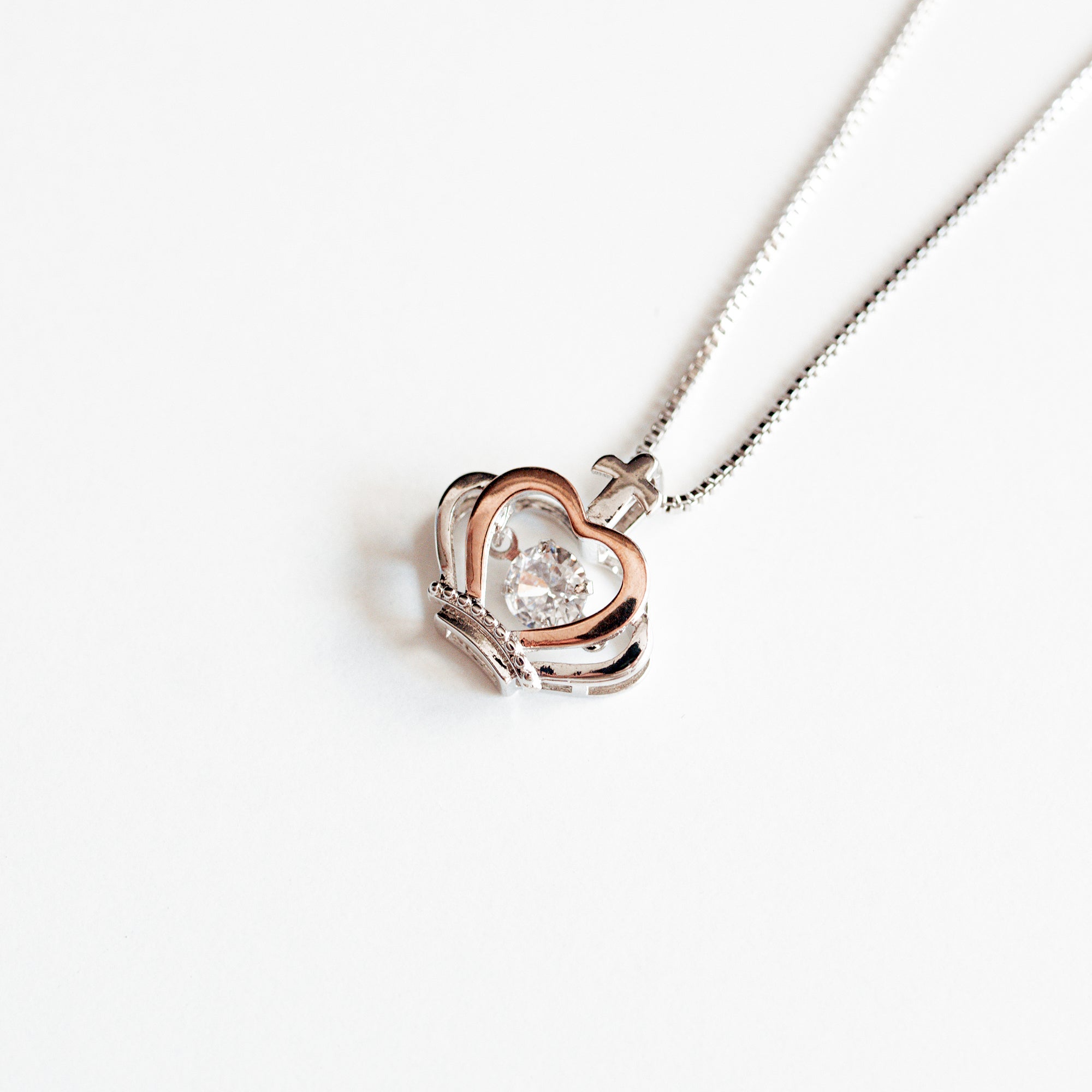 COLLAR "CORONA" + TARJETA DE REGALO