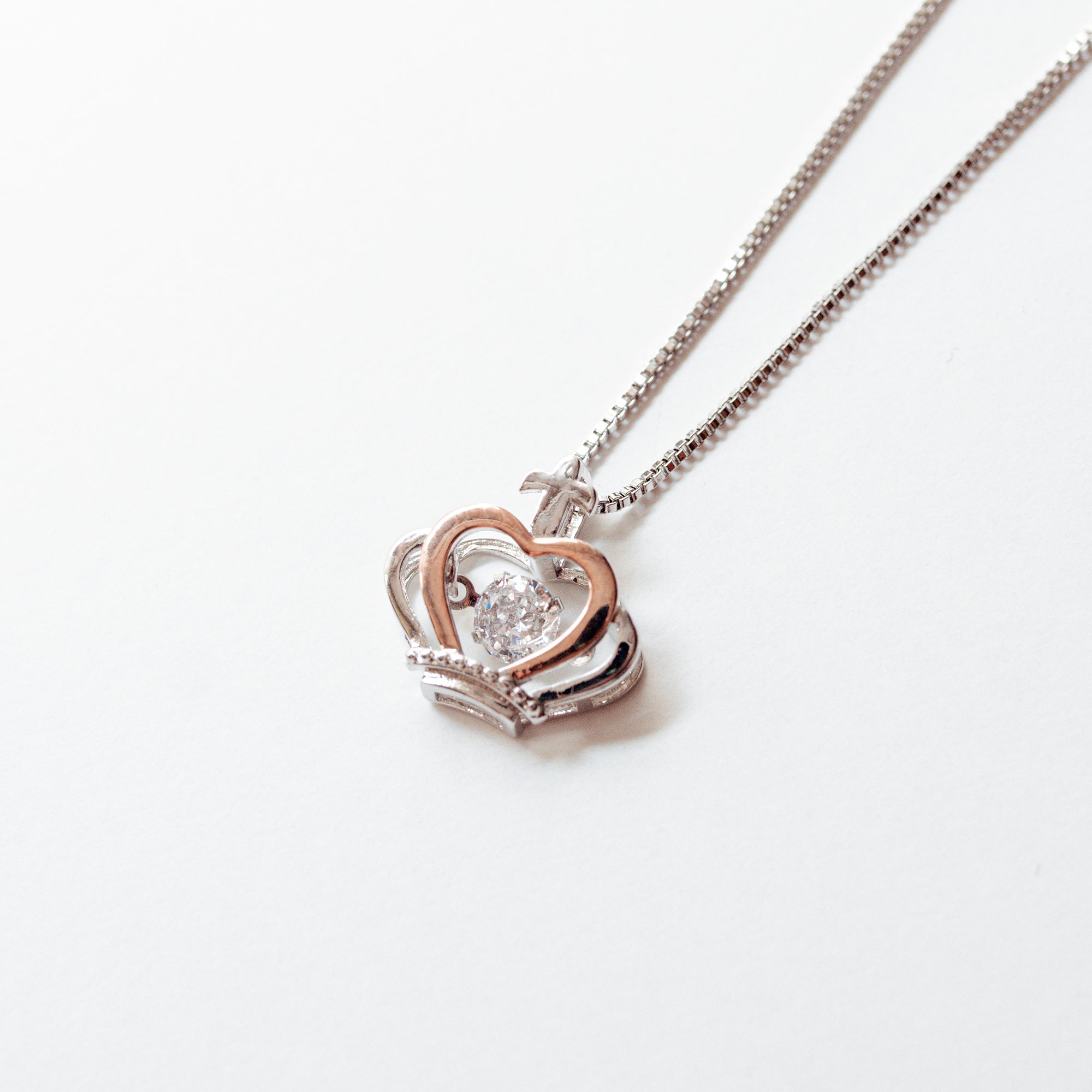 COLLAR "CORONA" + TARJETA DE REGALO