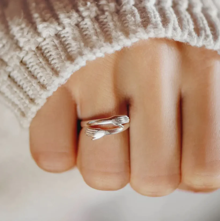 Anillo abrazo infinito + HOY OTRO GRATIS (2X1)